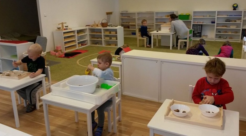 IDEA Česko-anglická Montessori školka montessori školku