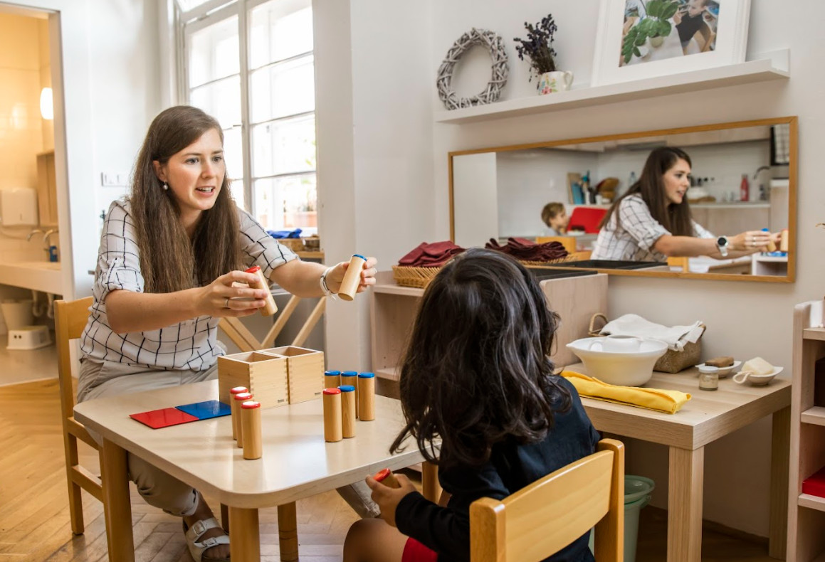 Jesle a školka Duhovka - Praha 6 montessori školkami