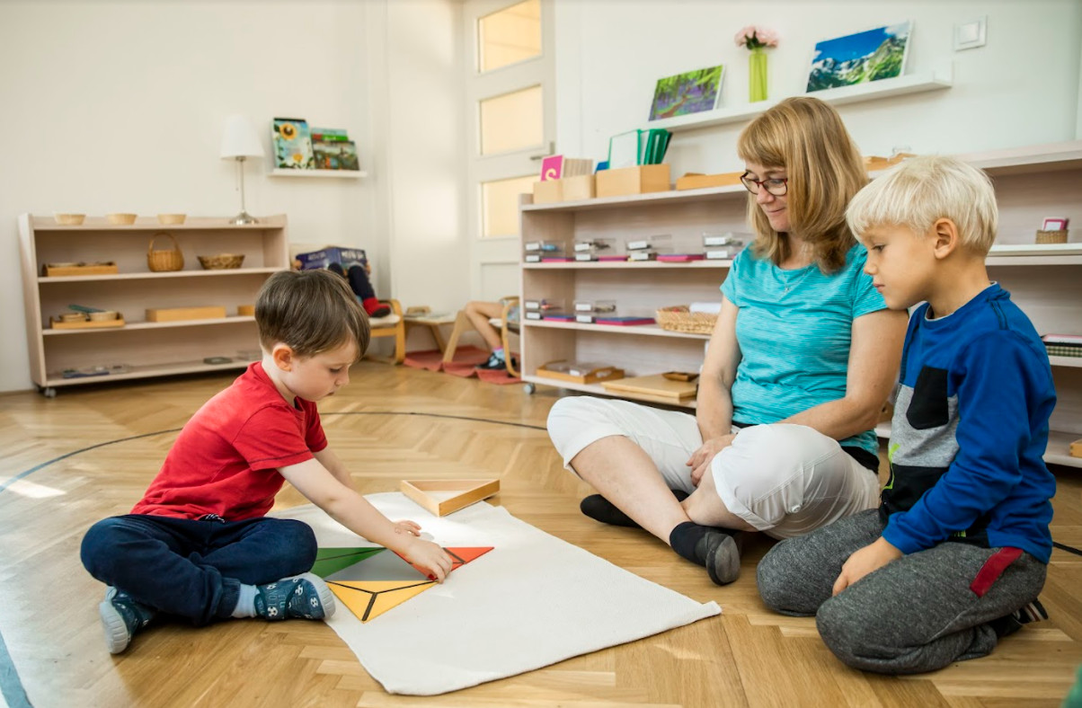 Jesle a školka Duhovka - Praha 6 montessori školek