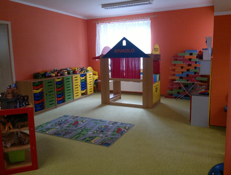 montessori školkami Klánovice